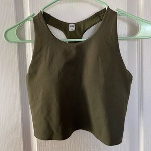 Uniqlo tank top